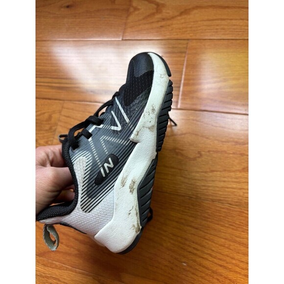 New Balance Sneakers Size 10.5W Wide Toddler Boy Black White Laces - Picture 2 of 7